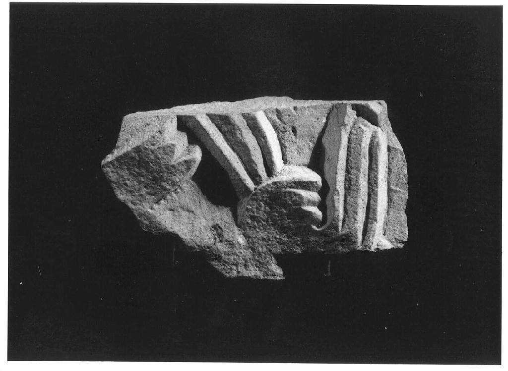 pluteo, frammento - ambito lombardo (sec. IX)