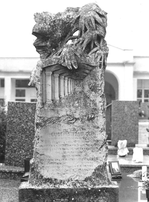 lapide tombale - ditta Polloni (sec. XX)