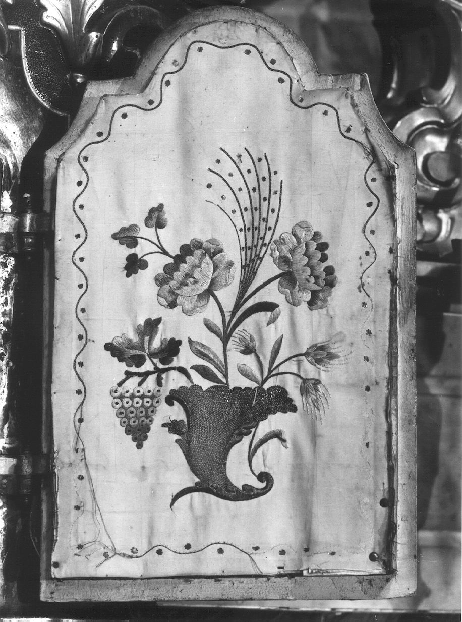 conopeo di tabernacolo - manifattura piacentina (sec. XIX)