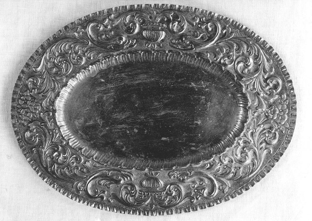 vassoio - ambito Italia settentrionale (primo quarto sec. XX)