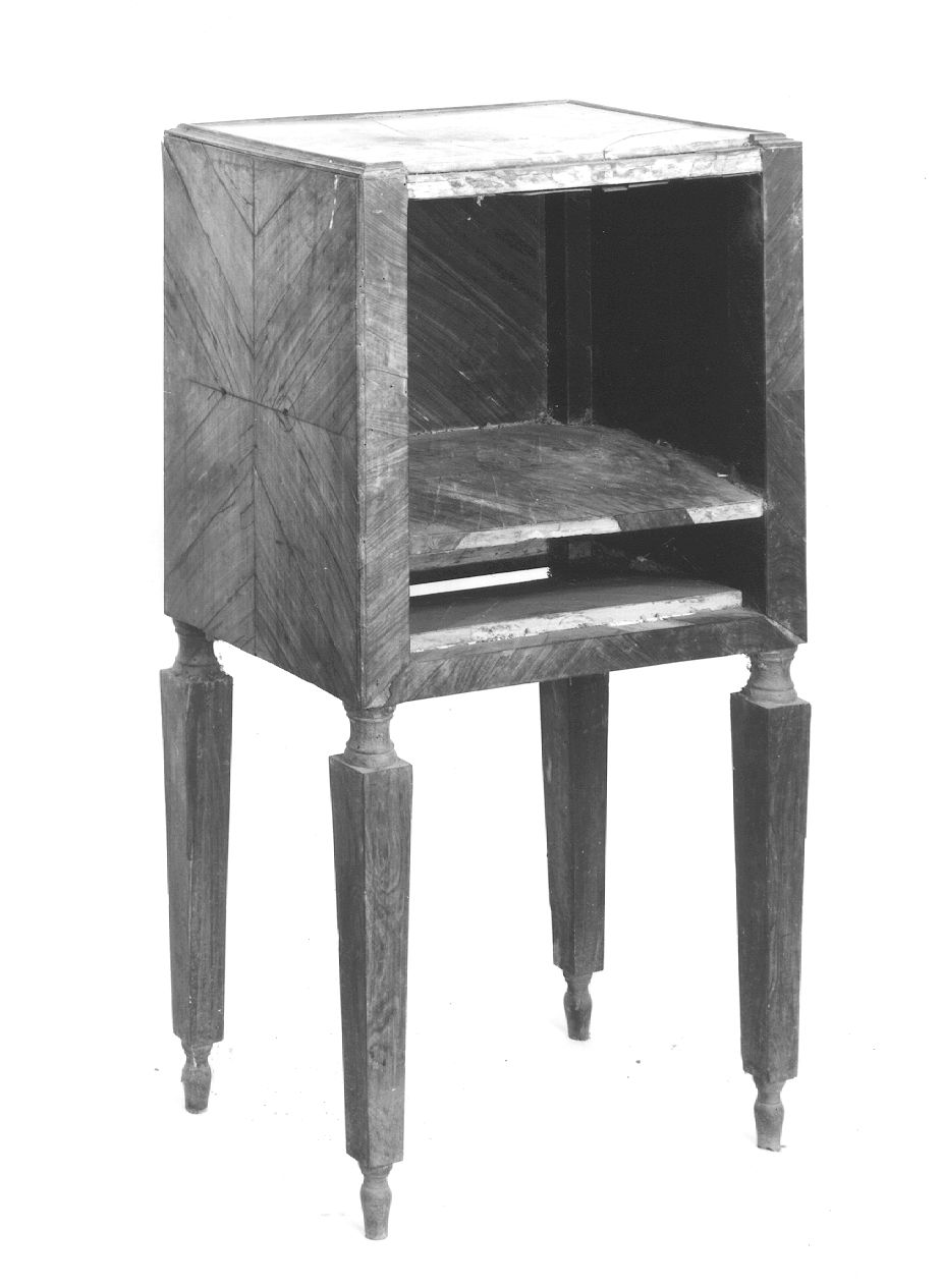 comodino, serie - ambito piacentino (fine sec. XVIII)