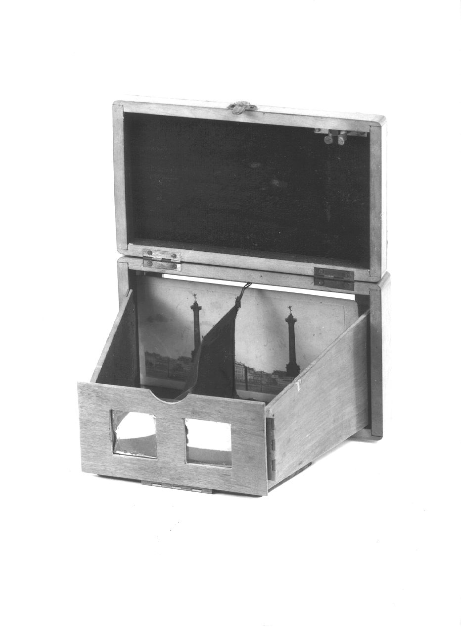 visore per stereofotografie - ambito piacentino (fine sec. XIX)