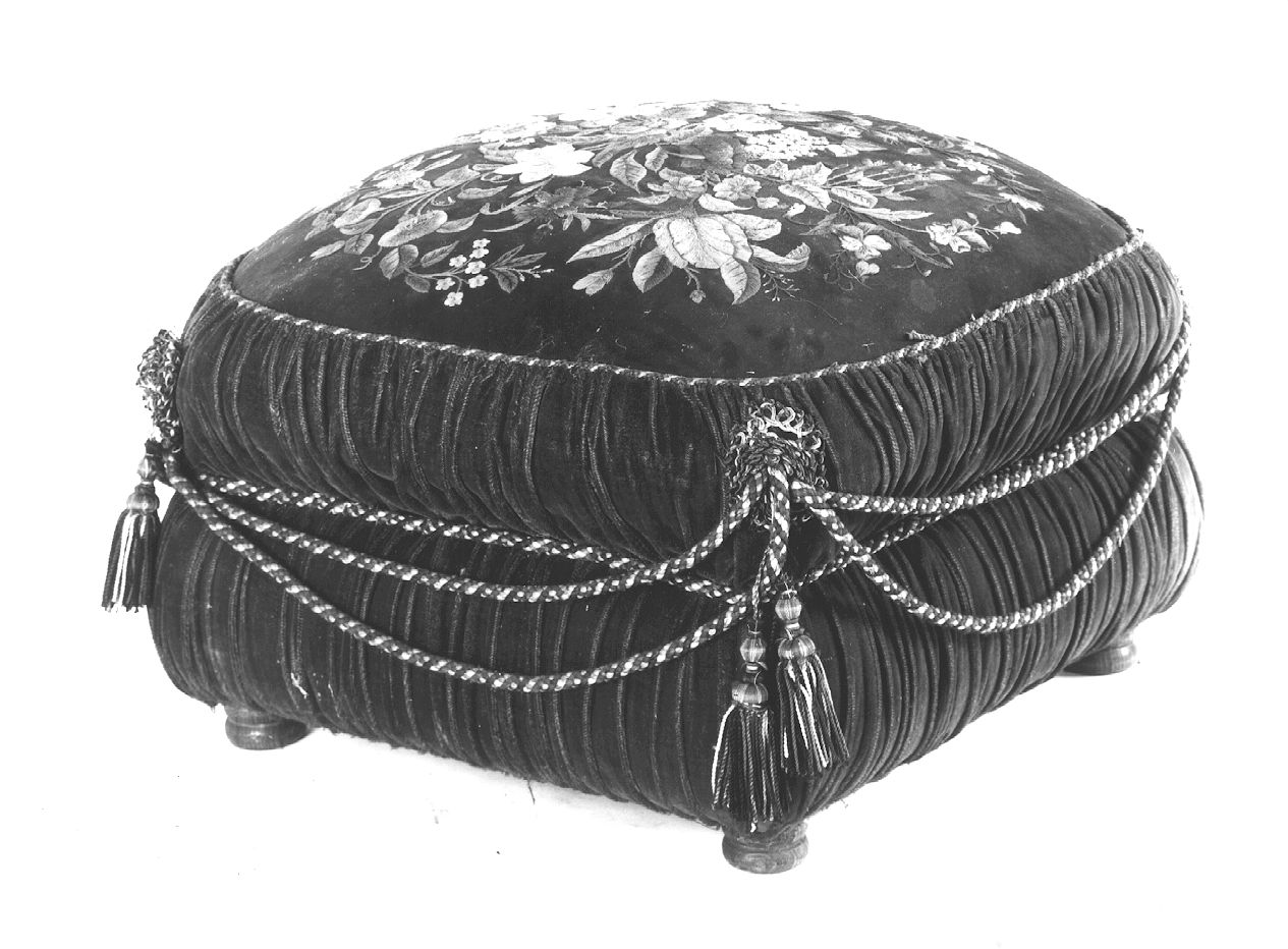 cuscino - ambito piacentino (sec. XIX)