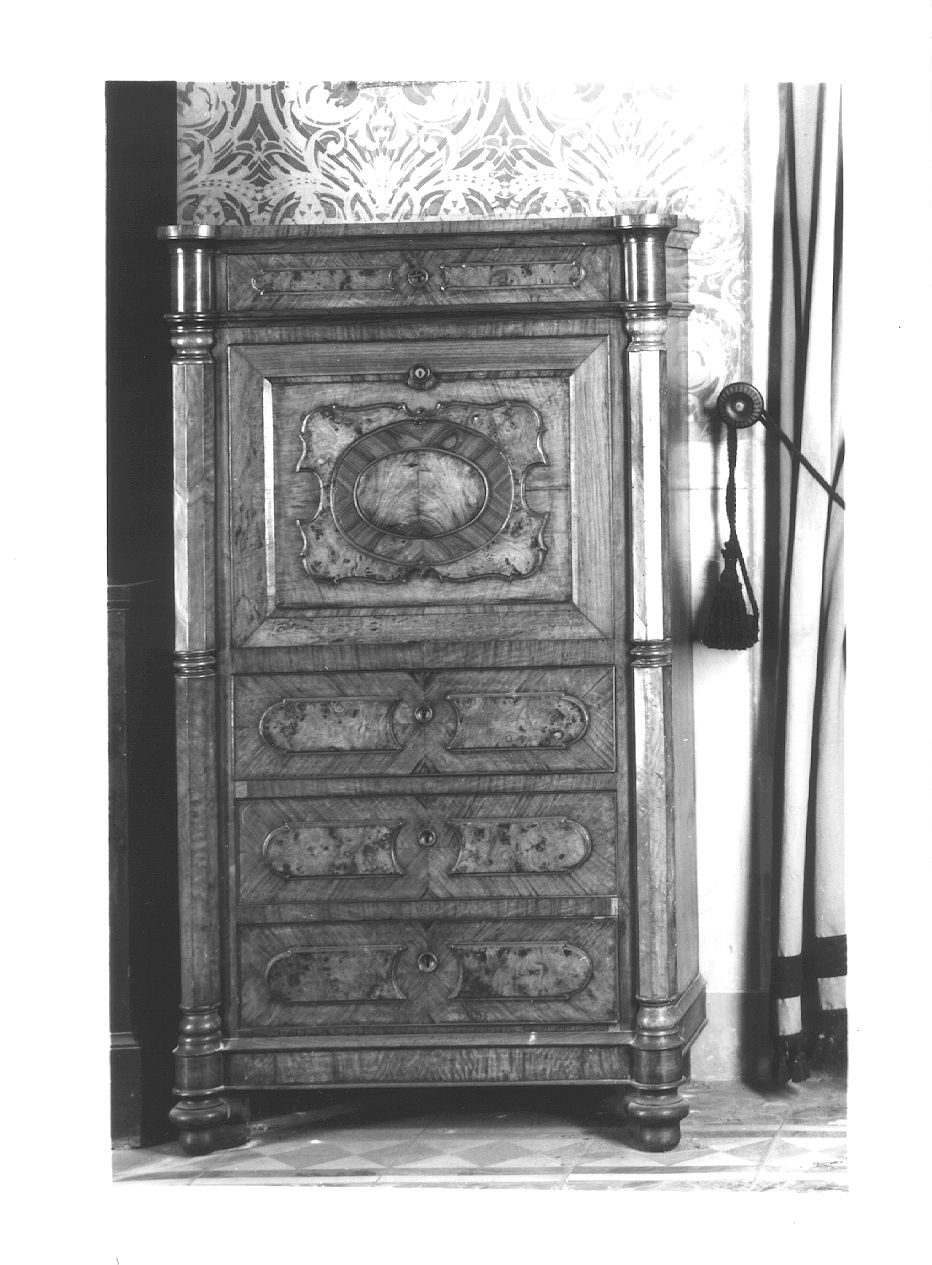 armadio - ambito piacentino (metà sec. XIX)