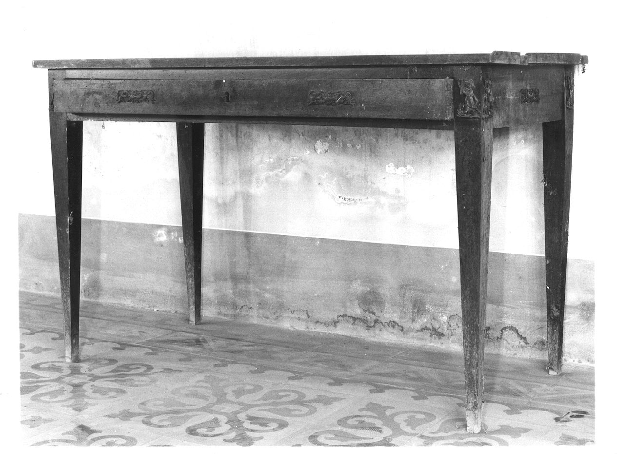 tavolo - ambito piacentino (sec. XIX)