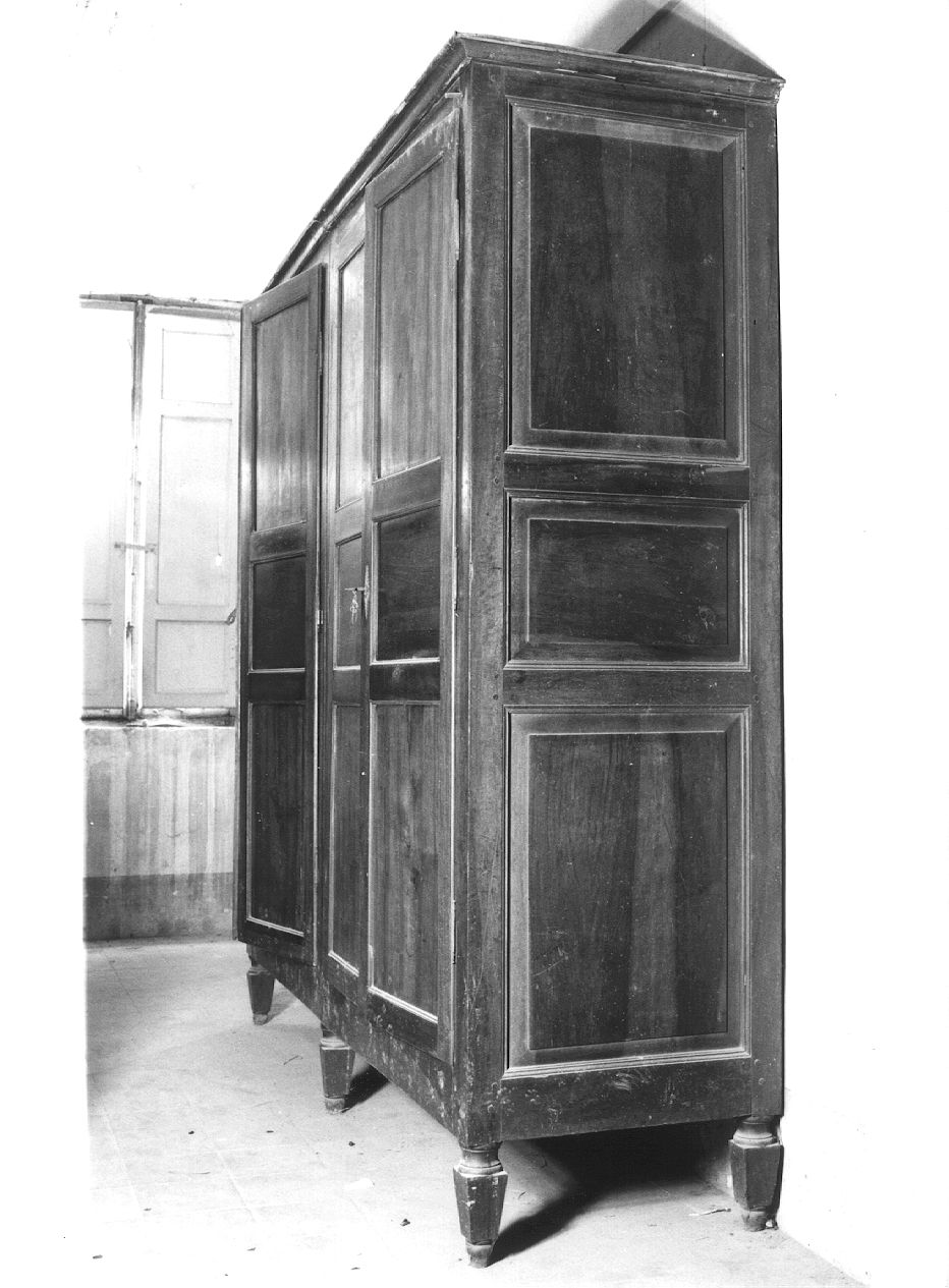 armadio - ambito piacentino (sec. XVIII)