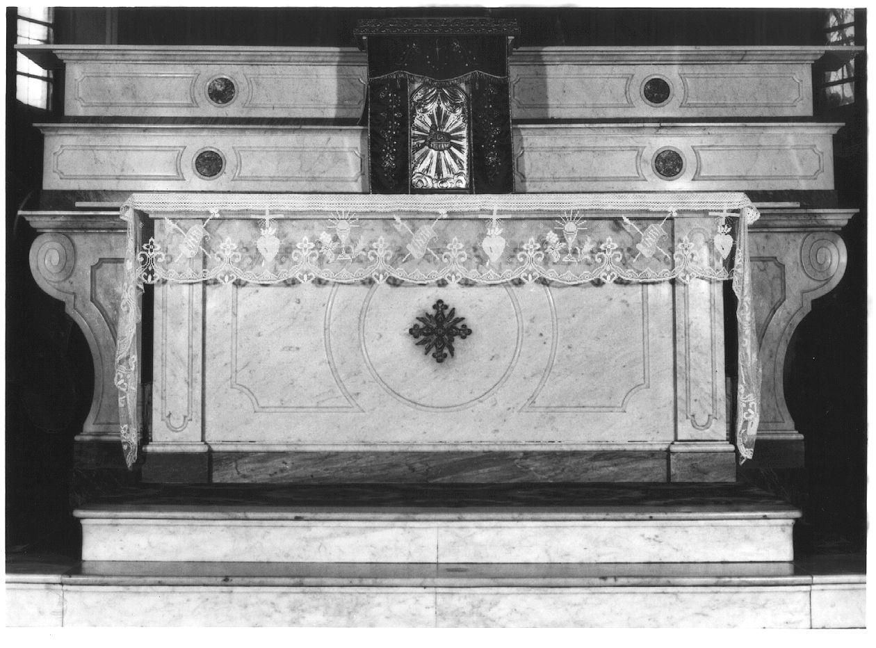 altare maggiore di Capelli Mansueto - ambito piacentino (sec. XIX)