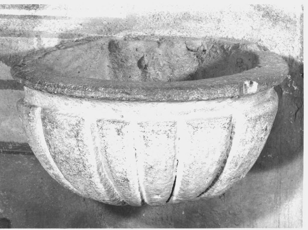 acquasantiera da parete, opera isolata - ambito piacentino (sec. XIX)