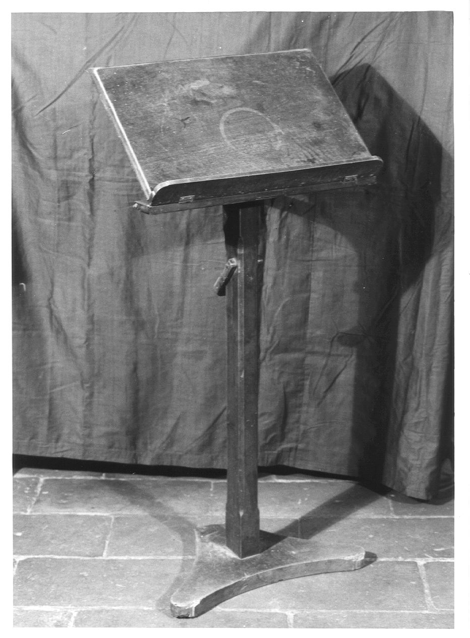 leggio a piede - ambito piacentino (sec. XIX)