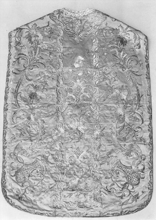 paramento liturgico, insieme - manifattura parmense (terzo quarto sec. XVIII)