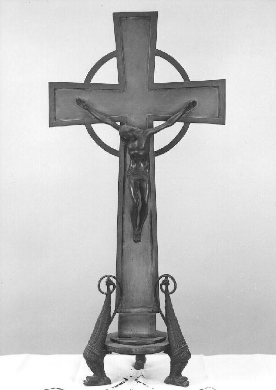 croce da tavolo di Tavani Pietro (secondo quarto sec. XX)