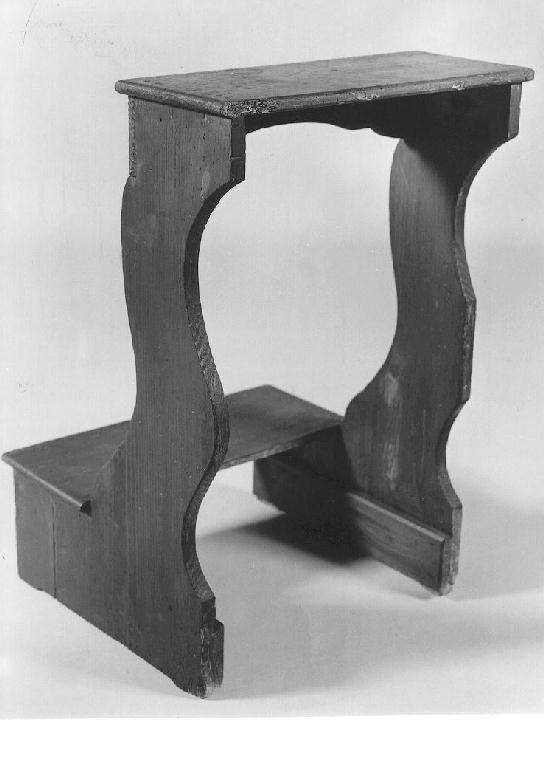 inginocchiatoio, serie - ambito piacentino (primo quarto sec. XX)