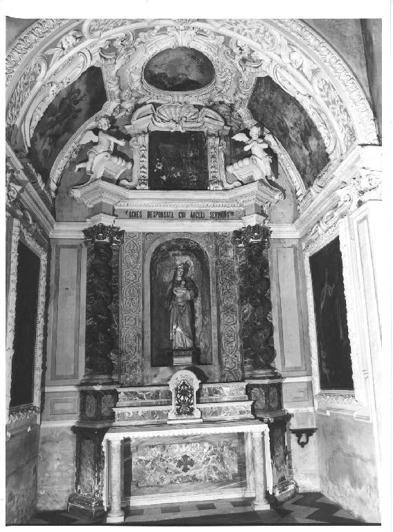 motivi decorativi architettonici con medaglioni e cherubini (decorazione plastica, complesso decorativo) di Barca Bernardino (fine sec. XVII)