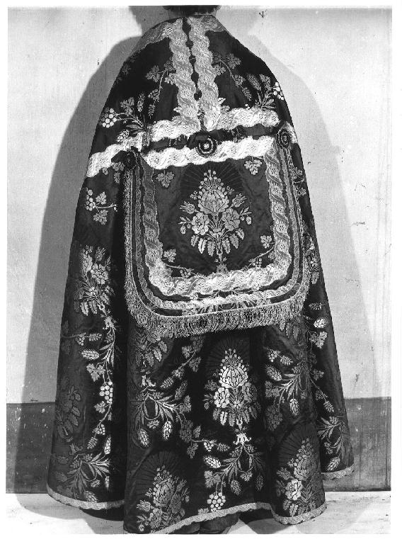 piviale, elemento d'insieme - produzione italiana (fine sec. XIX)