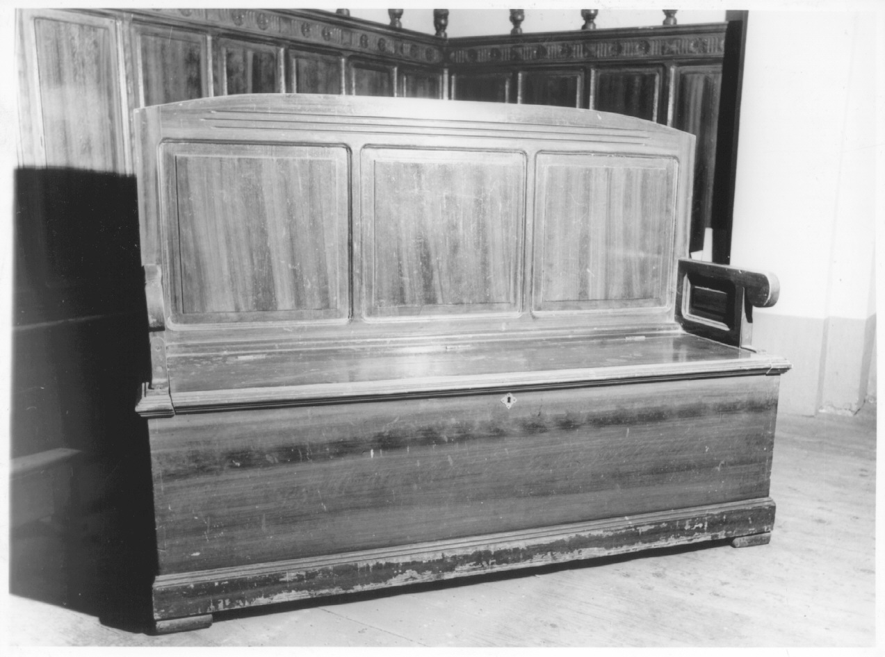 cassapanca - ambito emiliano (prima metà sec. XX)
