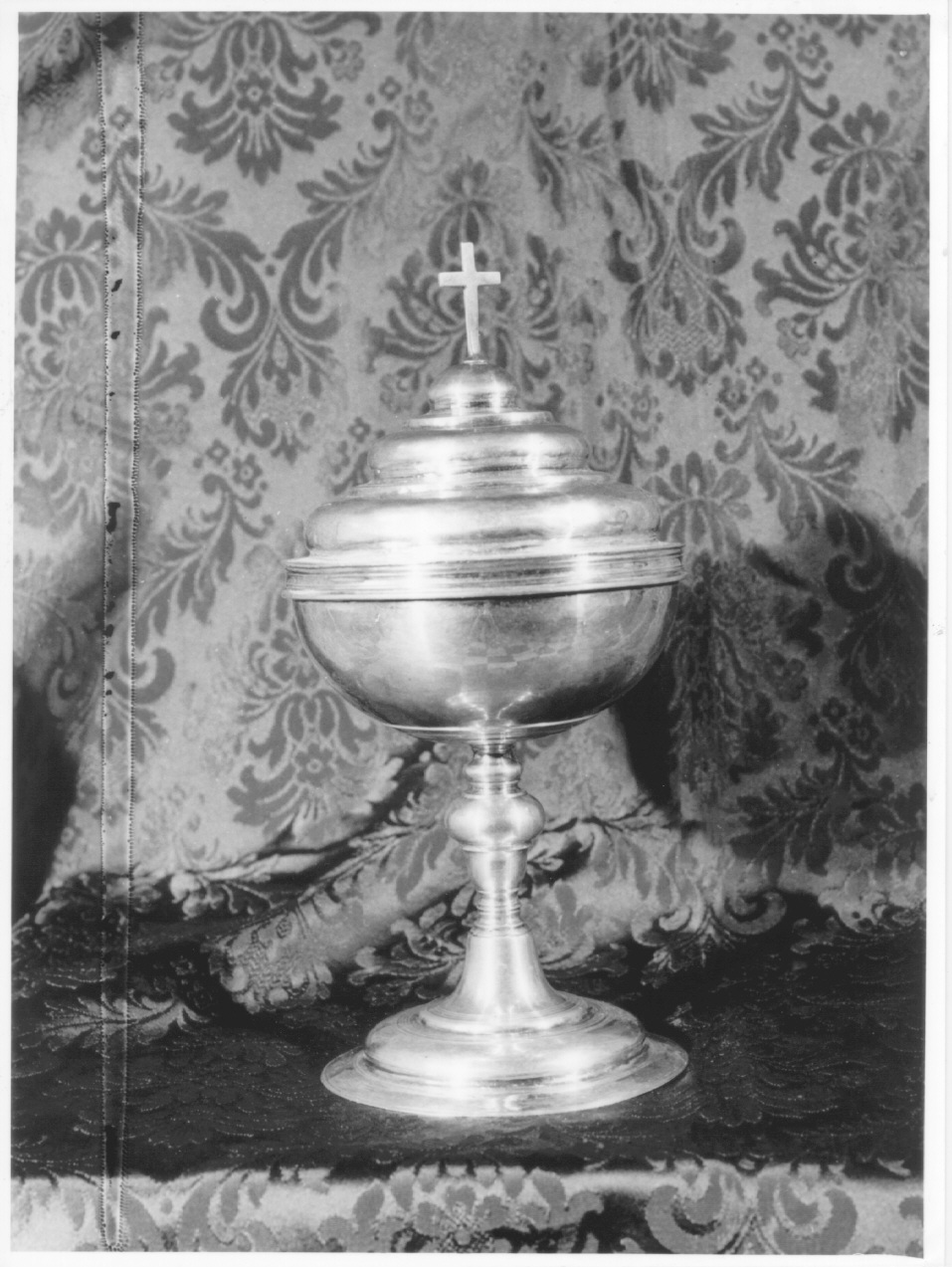 pisside - ambito emiliano (seconda metà sec. XVIII)