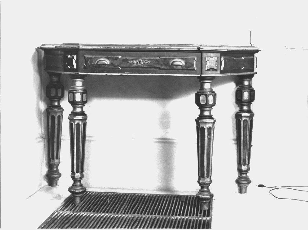 tavolo, opera isolata - ambito piacentino (sec. XIX)