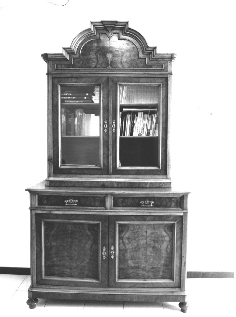 credenza con alzata, opera isolata - manifattura piacentina (sec. XIX)