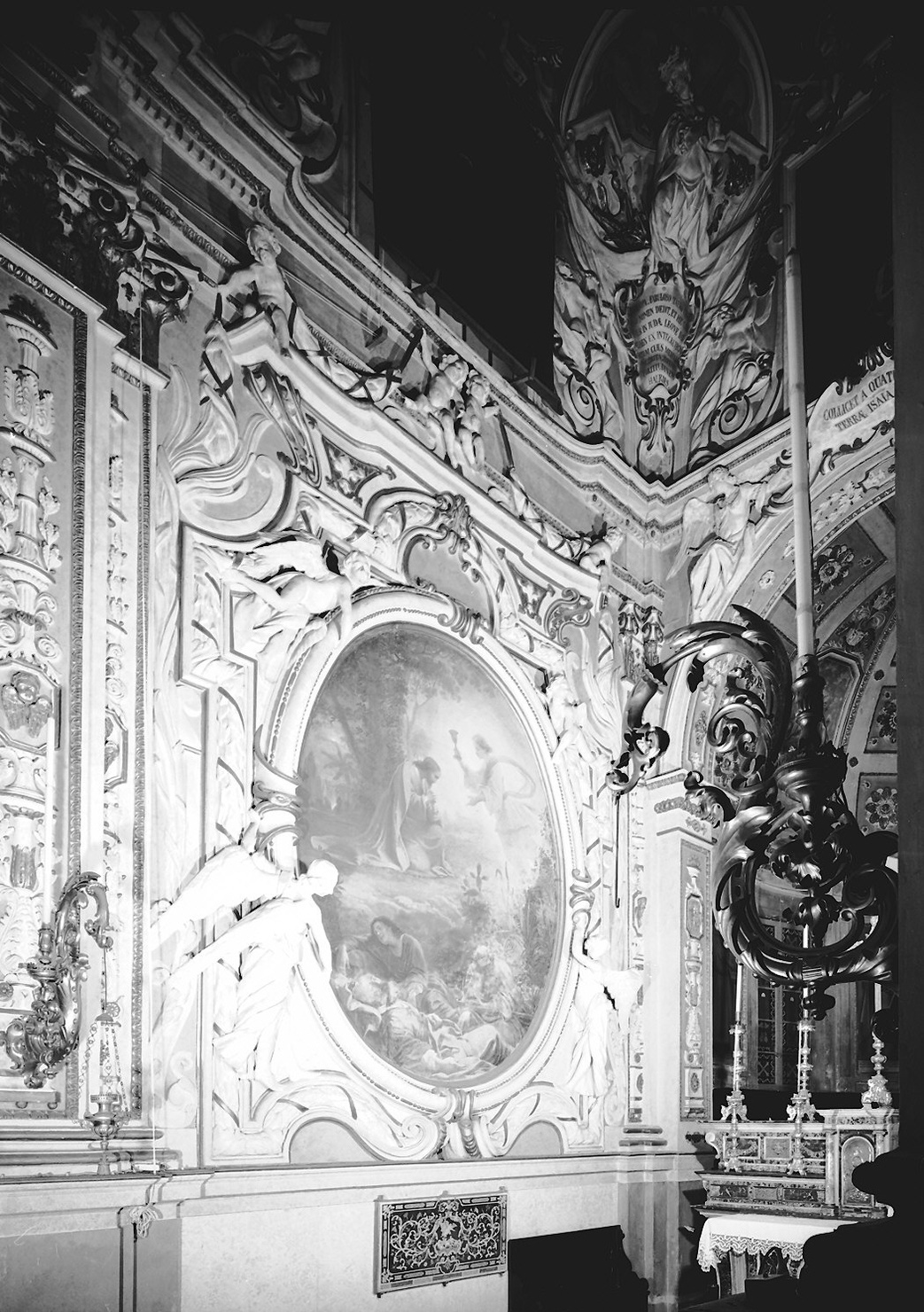 Angeli reggicornice (decorazione plastica, serie) di Reti Domenico (attribuito) (sec. XVII)
