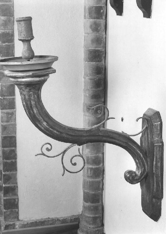 candeliere da parete, serie - ambito emiliano-lombardo (sec. XIX)