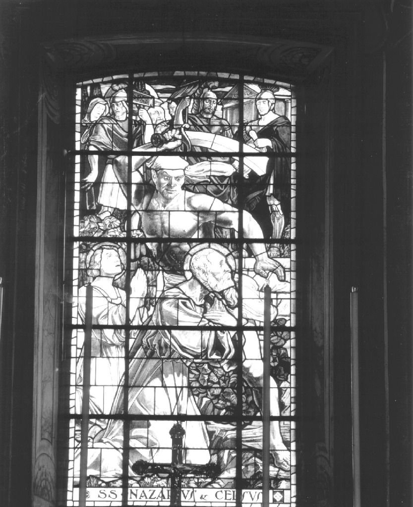 Martirio dei Santi Nazzaro e Celso (vetrata) di Grondola Costantino, Fabbri Attilio - Studio Artistico Vetrate Italiane (sec. XX)