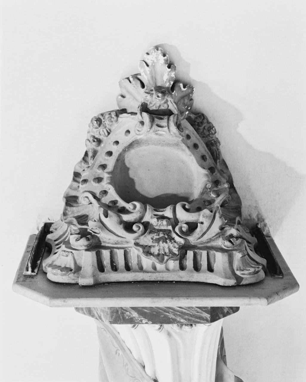 mensola, serie - ambito piacentino (prima metà sec. XX)