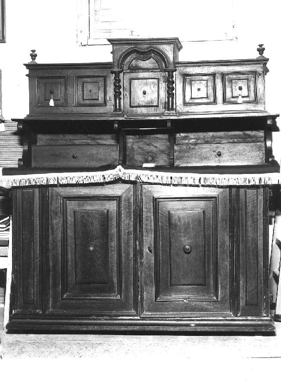 mobile da sacrestia con alzata - manifattura piacentina (sec. XIX)