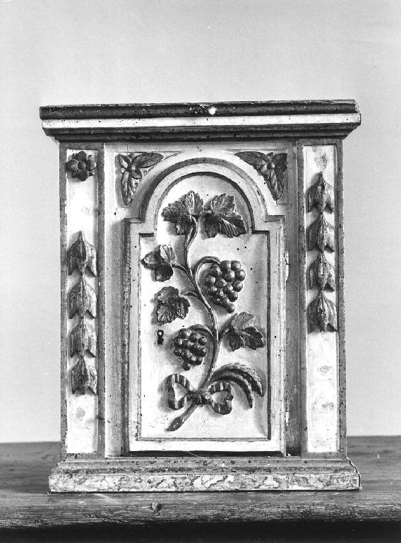 mostra di tabernacolo - a muro - ambito piacentino (sec. XVIII)