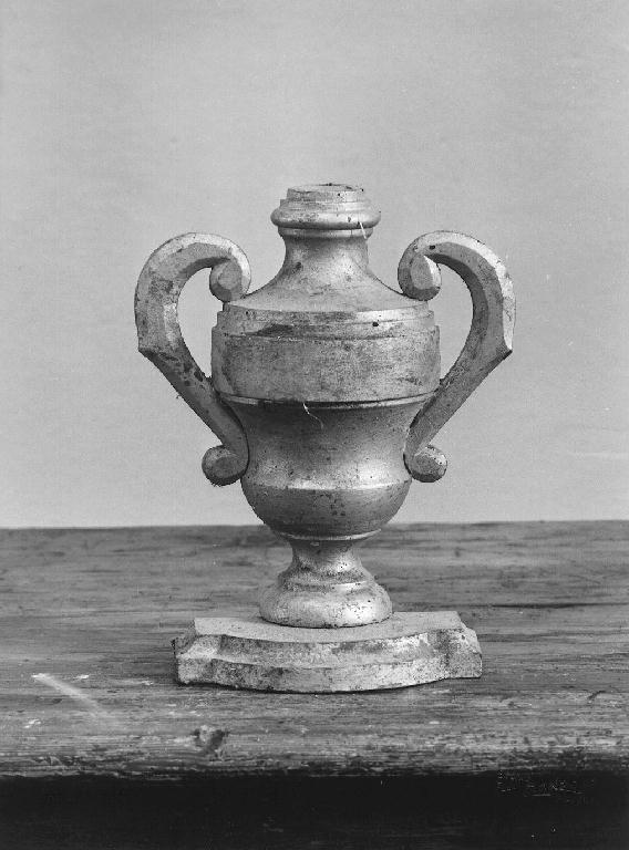 reliquiario - a vaso, serie - ambito piacentino (sec. XIX)