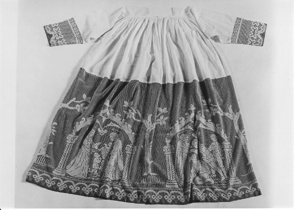 camice - manifattura piacentina (prima metà sec. XX)