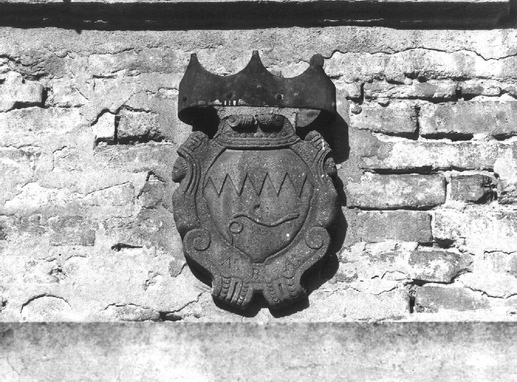 stemma gentilizio (rilievo) - ambito emiliano-lombardo (sec. XVII)