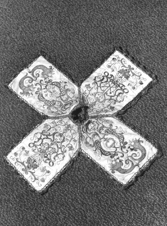 conopeo di pisside - manifattura italiana (sec. XVIII)