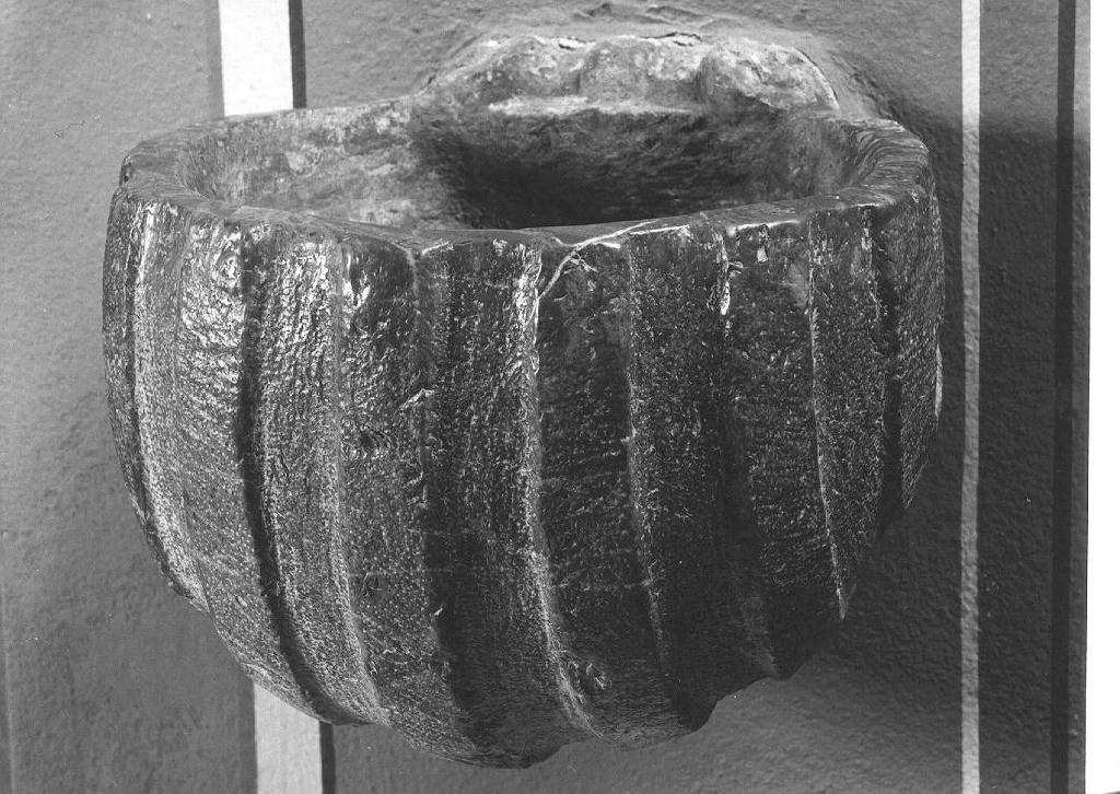 acquasantiera, serie - ambito piacentino (sec. XIX)