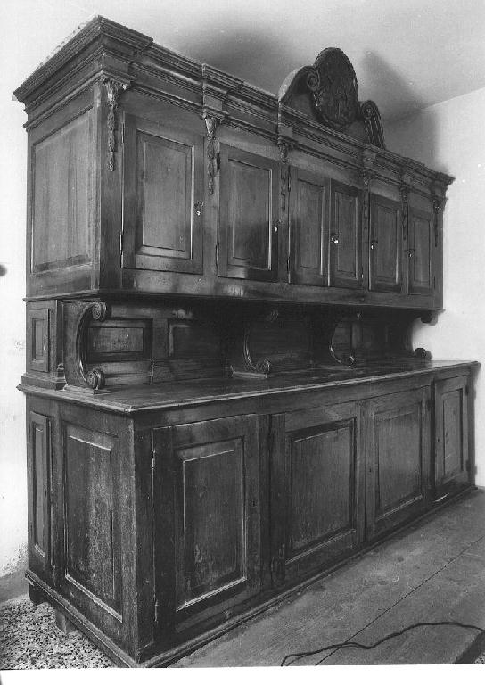 mobile da sacrestia con alzata - ambito piacentino (sec. XIX)