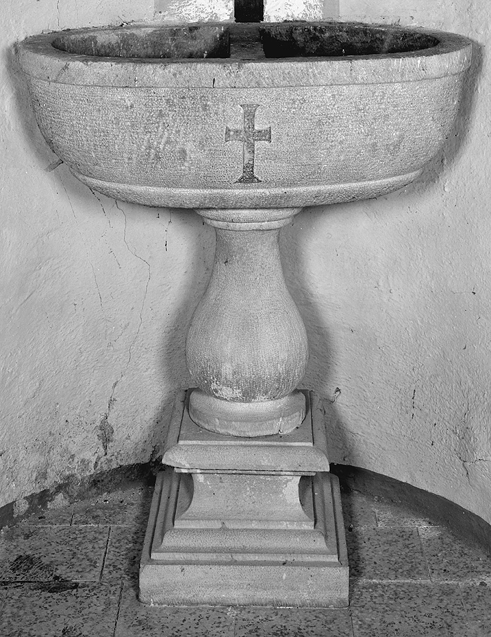 fonte battesimale - a fusto - ambito piacentino (sec. XVII)