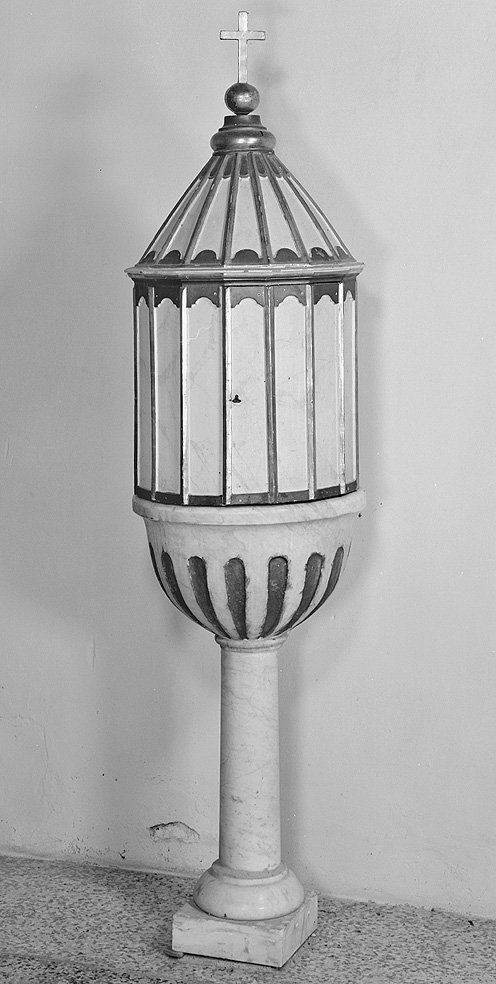 fonte battesimale - a fusto - ambito piacentino (prima metà sec. XX)