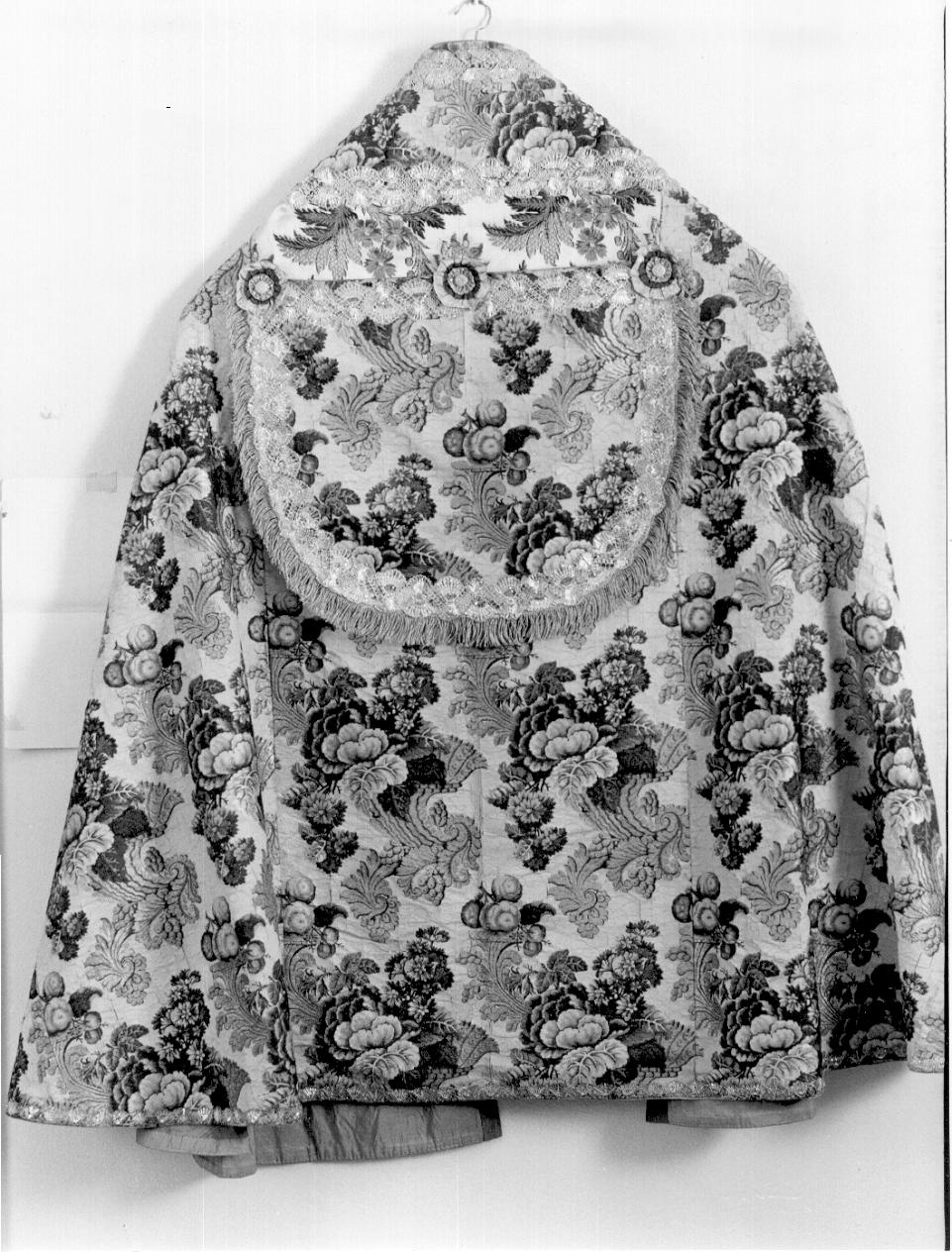 piviale - manifattura francese (sec. XVIII)