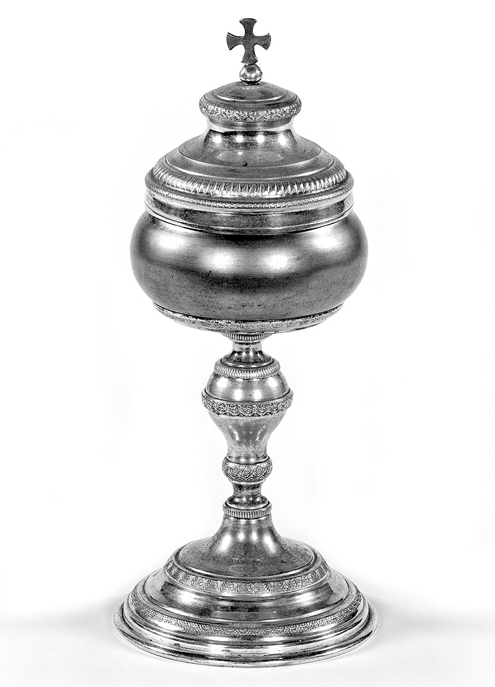 pisside - produzione Italia settentrionale (primo quarto sec. XX)