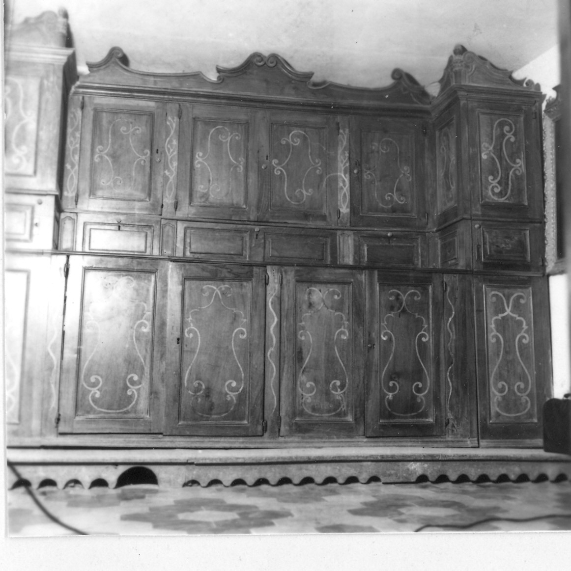 armadio da sacrestia - ambito parmense (sec. XVIII, sec. XX)