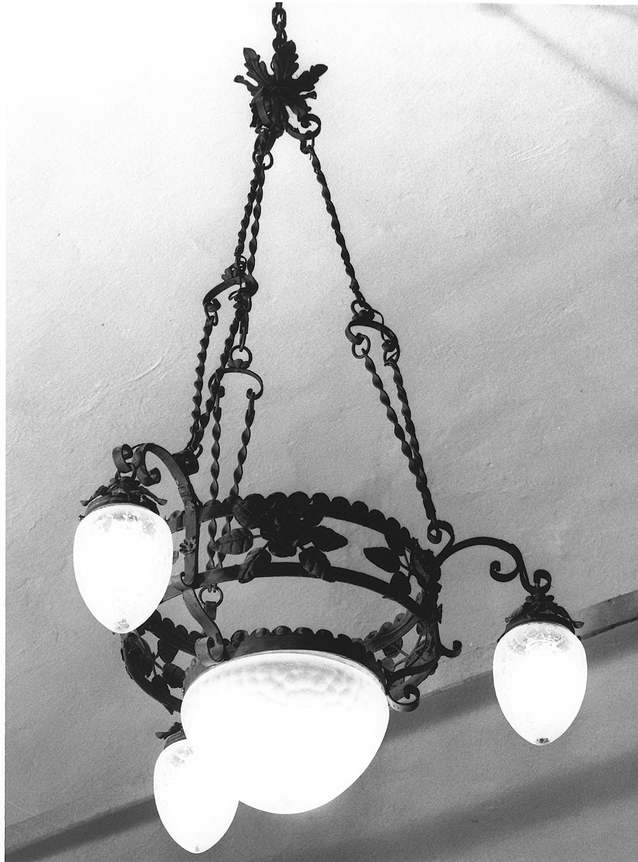 lampadario - ambito parmense (inizio sec. XX)