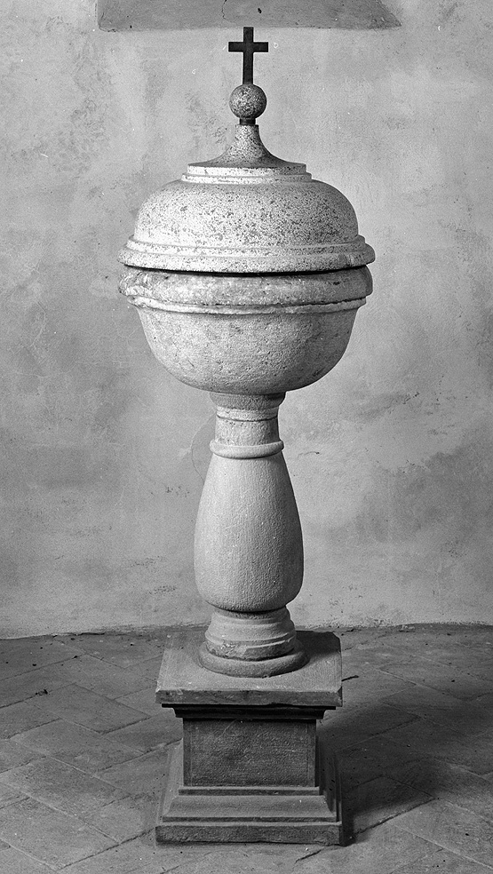 fonte battesimale - a fusto - ambito parmense (sec. XVII)