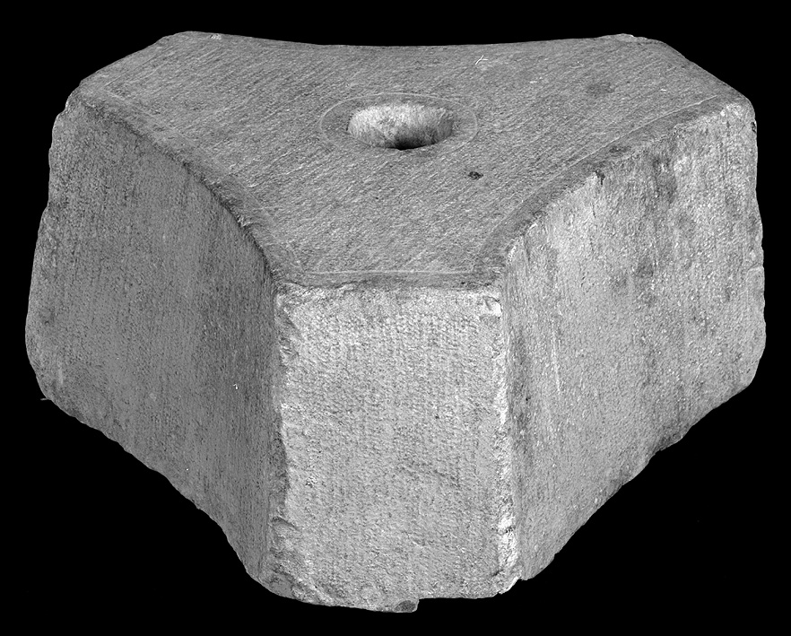 base per croce d'altare, frammento - ambito parmense (sec. XVIII)