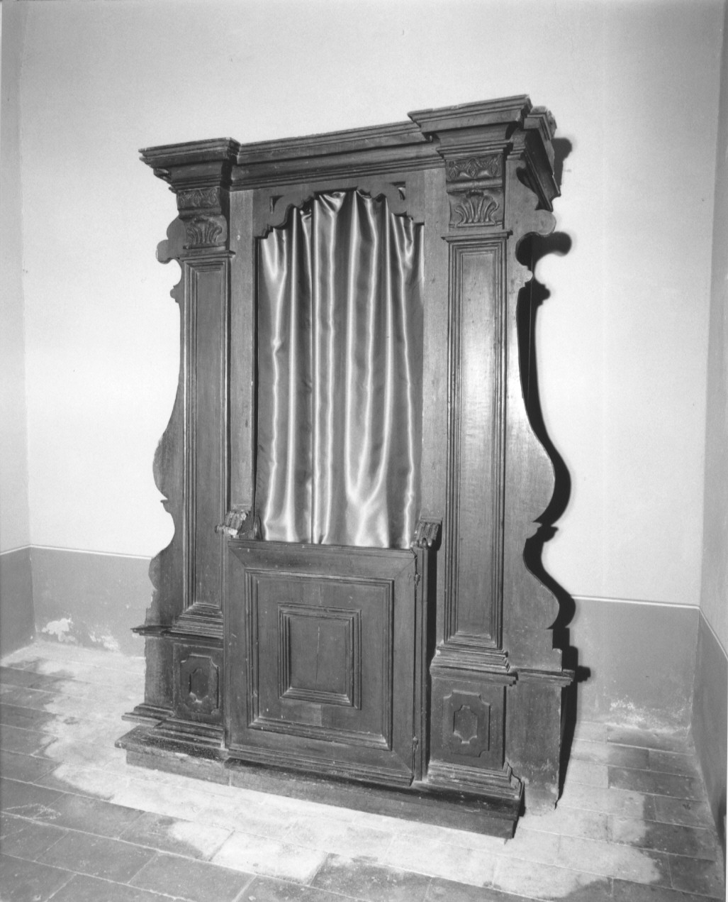 confessionale - ambito parmense (ultimo quarto sec. XIX)