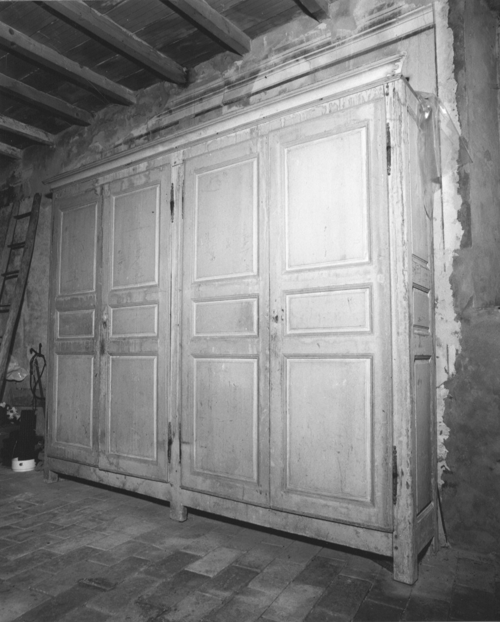 armadio - ambito parmense (fine/inizio secc. XVIII/ XIX)