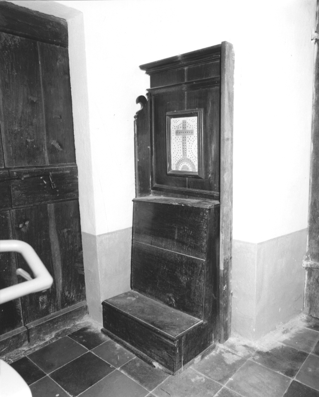 inginocchiatoio, opera isolata - ambito parmense (metà sec. XIX)