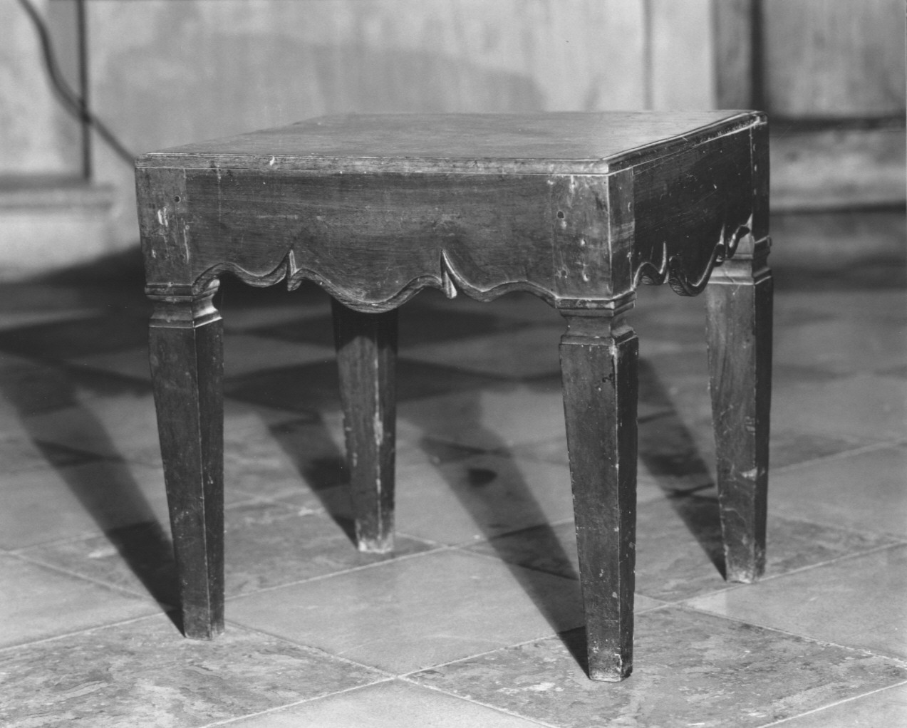 sgabello, opera isolata - ambito parmense (fine/inizio secc. XVIII/ XIX)