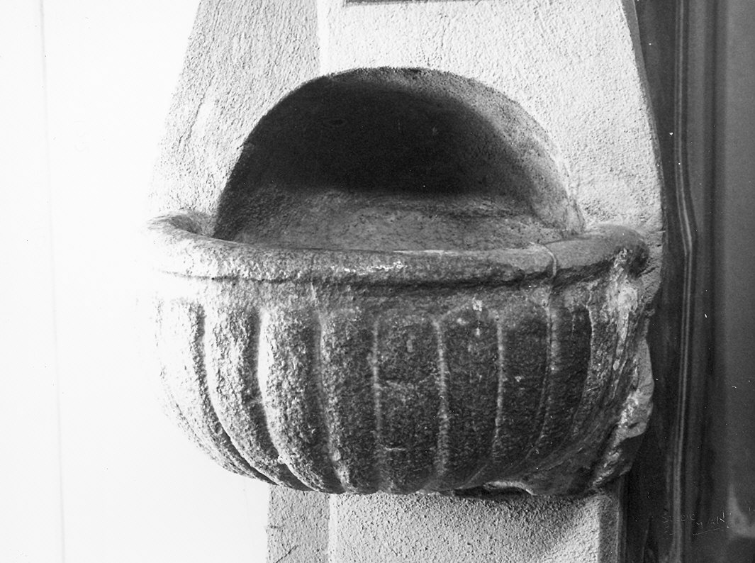 acquasantiera, serie - ambito piacentino (sec. XVIII)