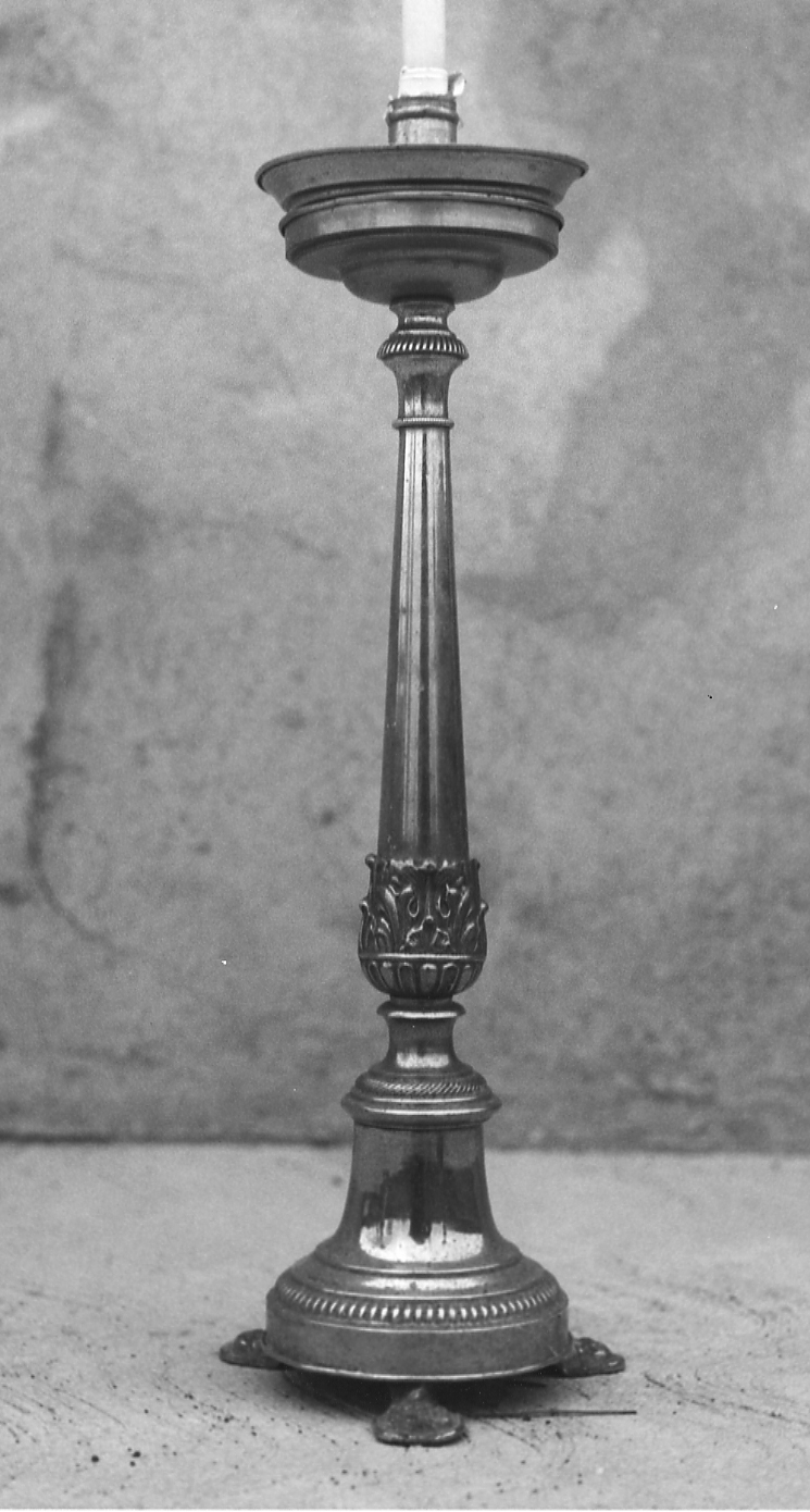 candeliere d'altare, serie - produzione italiana (prima metà sec. XX)