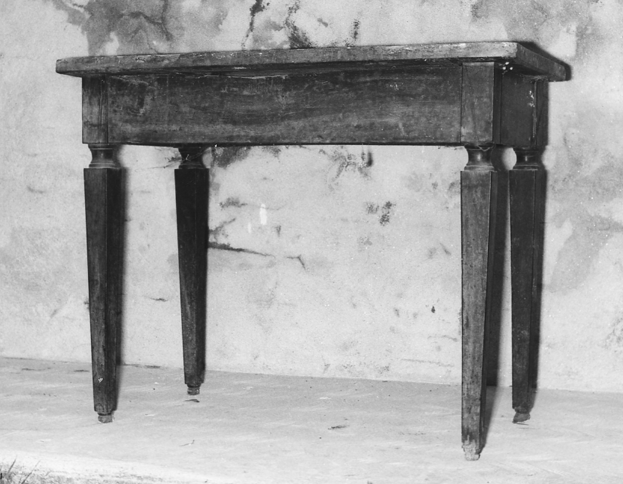 tavolino - ambito piacentino (fine sec. XVIII)