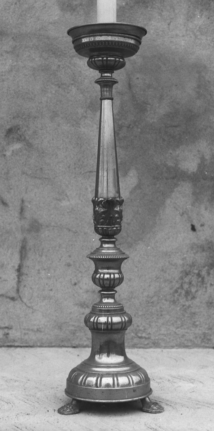 candeliere d'altare, serie - produzione italiana (prima metà sec. XX)